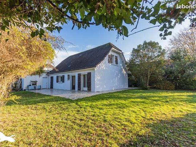 Maison 6 pièces 140 m²