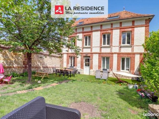 Maison 6 pièces 140 m²
