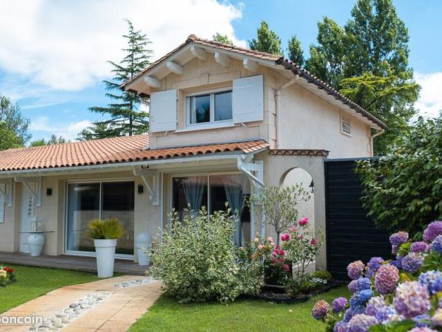 Maison 6 pièces 140 m²