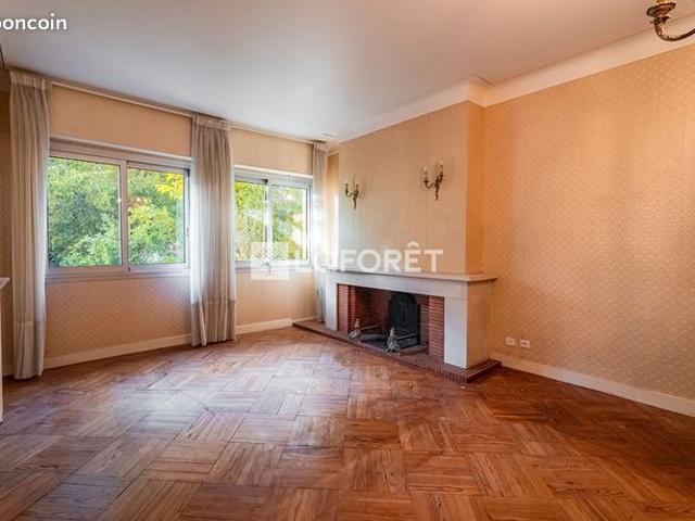 Maison 6 pièces 140 m²