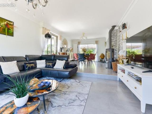 Maison 6 pièces 140 m²
