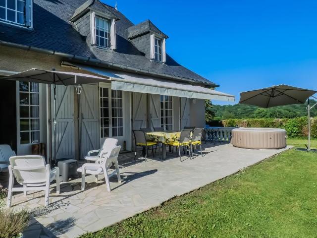 Maison 6 pièces 140 m²