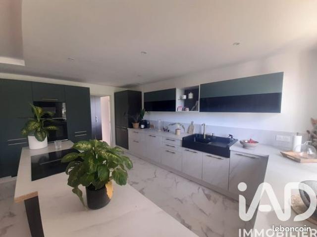 Maison 6 pièces 140 m²