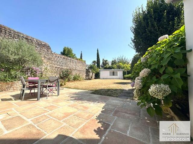Maison 6 pièces 140 m²