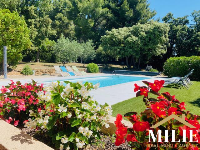 Maison 6 pièces 140 m²