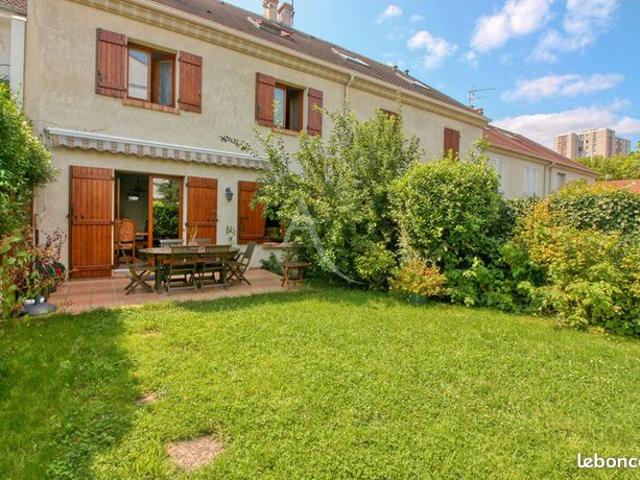 Maison 6 pièces 140 m²