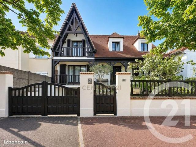 Maison 6 pièces 140 m²