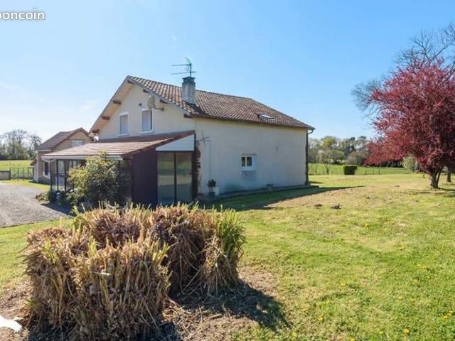 Maison 6 pièces 140 m²