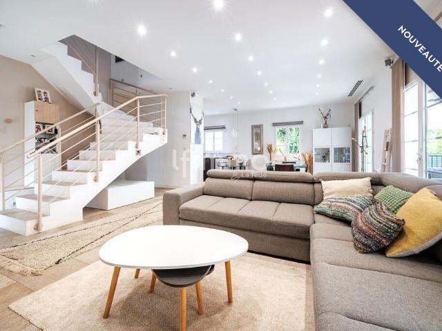Maison 6 pièces 140 m²