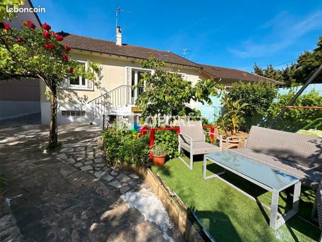 Maison 6 pièces 140 m²