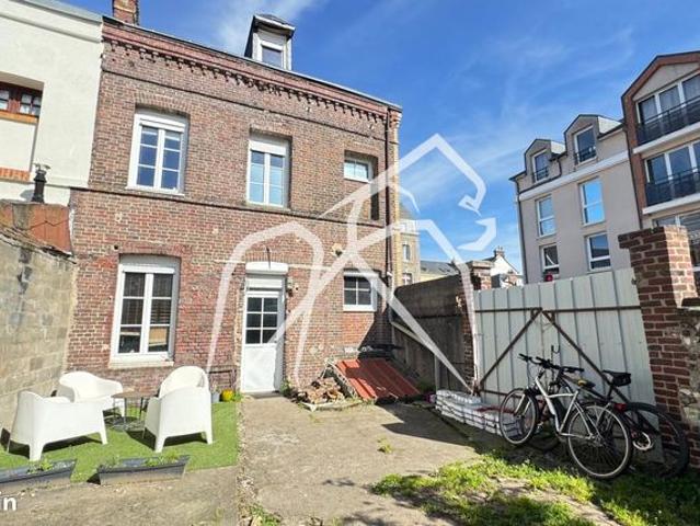 Maison 6 pièces 140 m²