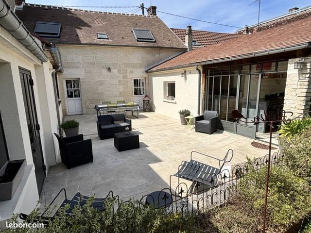 Maison 6 pièces 140 m²