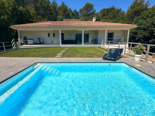 Maison 6 pièces 140 m²