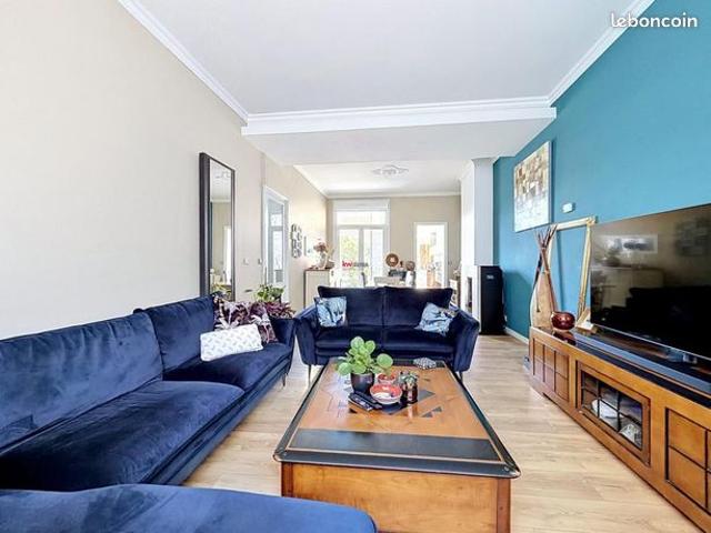 Maison 6 pièces 140 m²