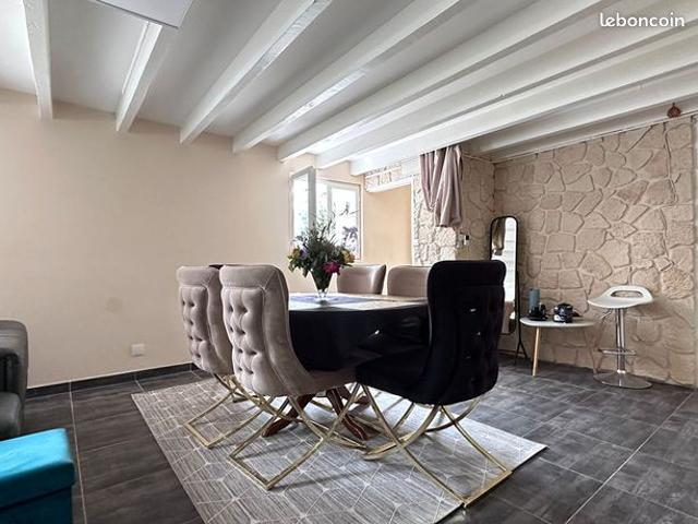 Maison 6 pièces 140 m²
