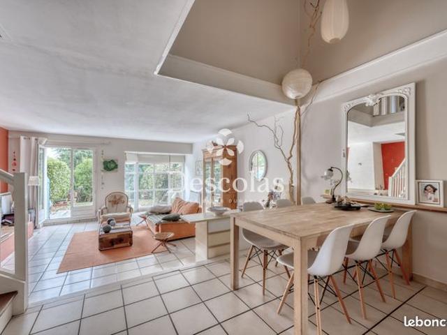 Maison 6 pièces 140 m²