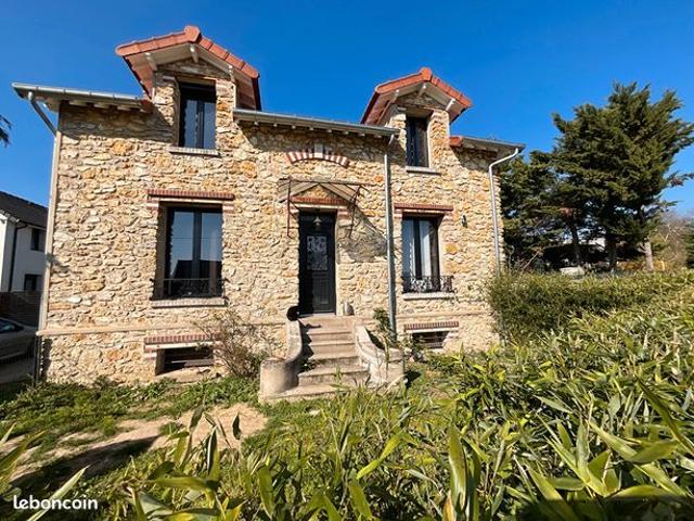 Maison 6 pièces 140 m²