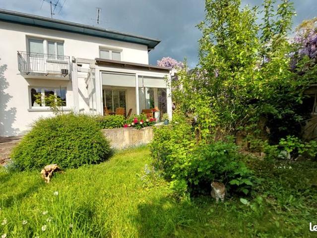 Maison 6 pièces 140 m²