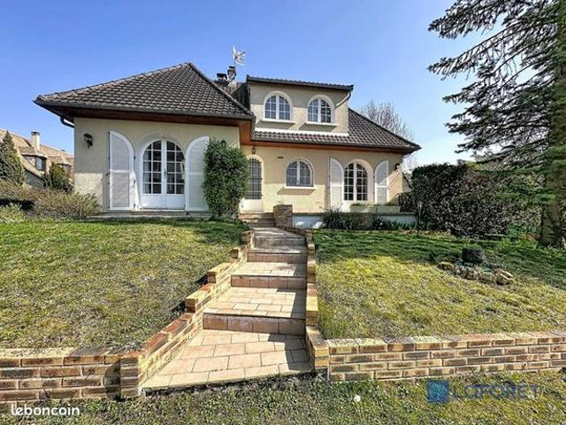 Maison 6 pièces 140 m²