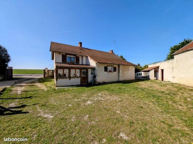 Maison 6 pièces 140 m²