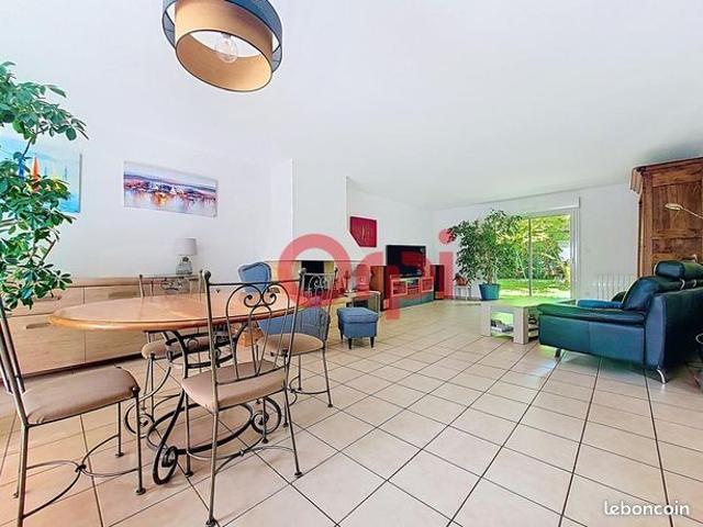 Maison 6 pièces 140 m²