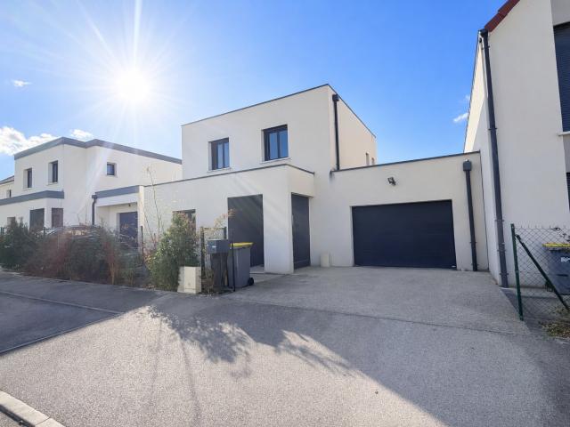 Maison 6 pièces 140 m²