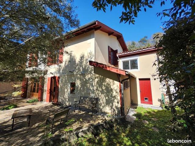 Maison 6 pièces 140 m²