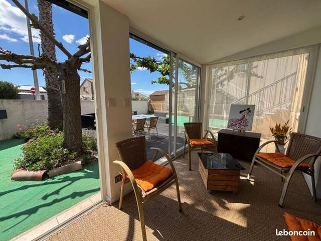 Villa 6 pièces 143 m²