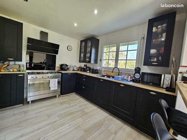Maison 6 pièces 140 m²