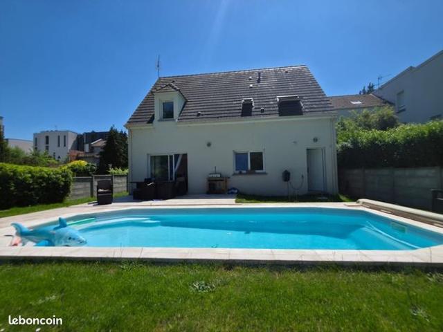 Maison 6 pièces 140 m²
