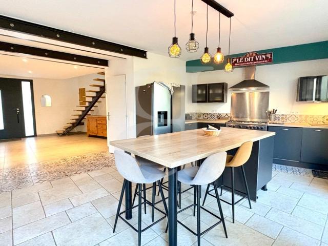 Maison 6 pièces 140 m²