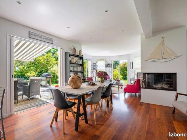 Maison 6 pièces 140 m²