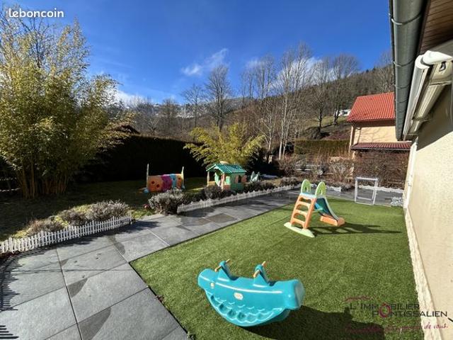 Maison 6 pièces 140 m²
