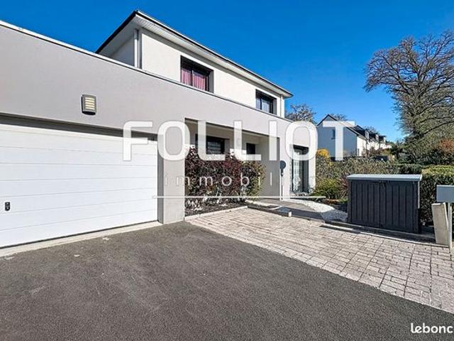 Maison 6 pièces 140 m²