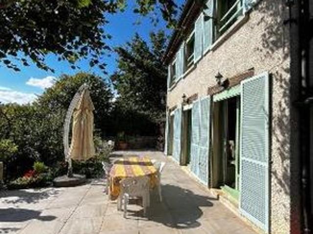 Maison 6 pièces 140 m²