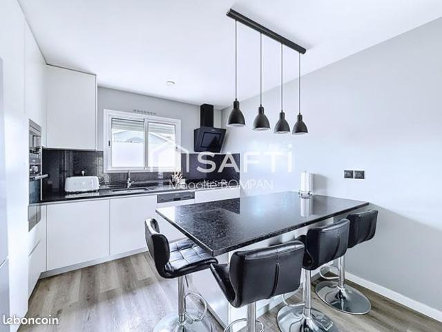 Maison 6 pièces 140 m²