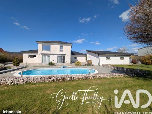Maison 6 pièces 140 m²