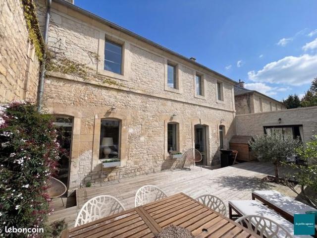 Maison 6 pièces 140 m²