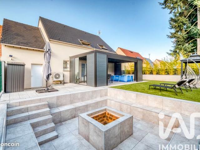 Maison 6 pièces 140 m²