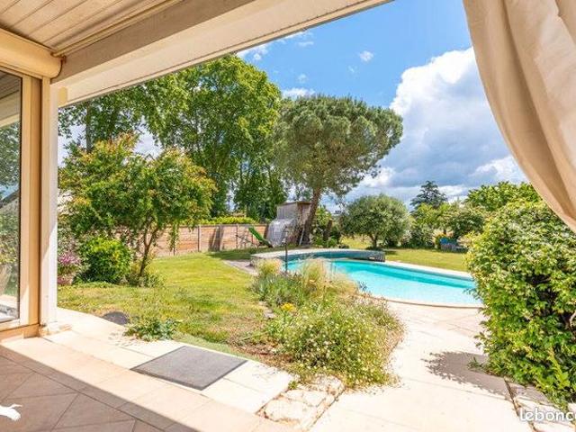 Maison 6 pièces 140 m²