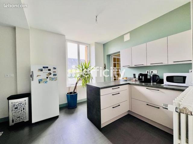 Maison 6 pièces 140 m²