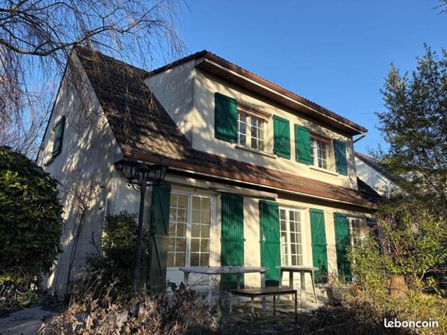 Maison 6 pièces 140 m²