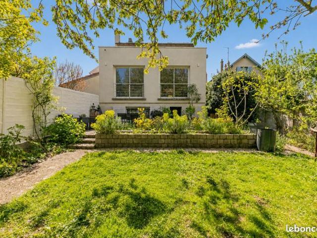 Maison 6 pièces 140 m²