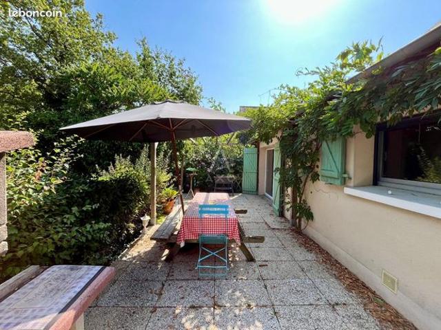 Maison 6 pièces 140 m²