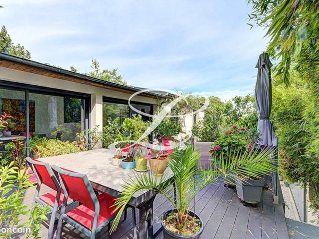 Maison 6 pièces 140 m²