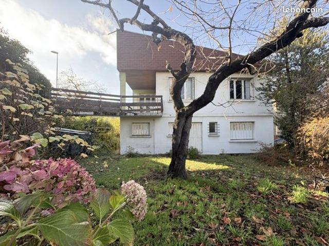 Maison 6 pièces 140 m²