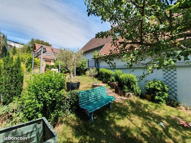 Maison 6 pièces 140 m²