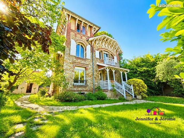 Maison 6 pièces 140 m²