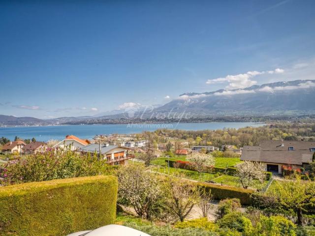 Maison 6 pièces 140 m²