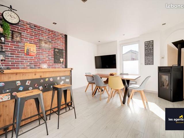 Maison 6 pièces 140 m²